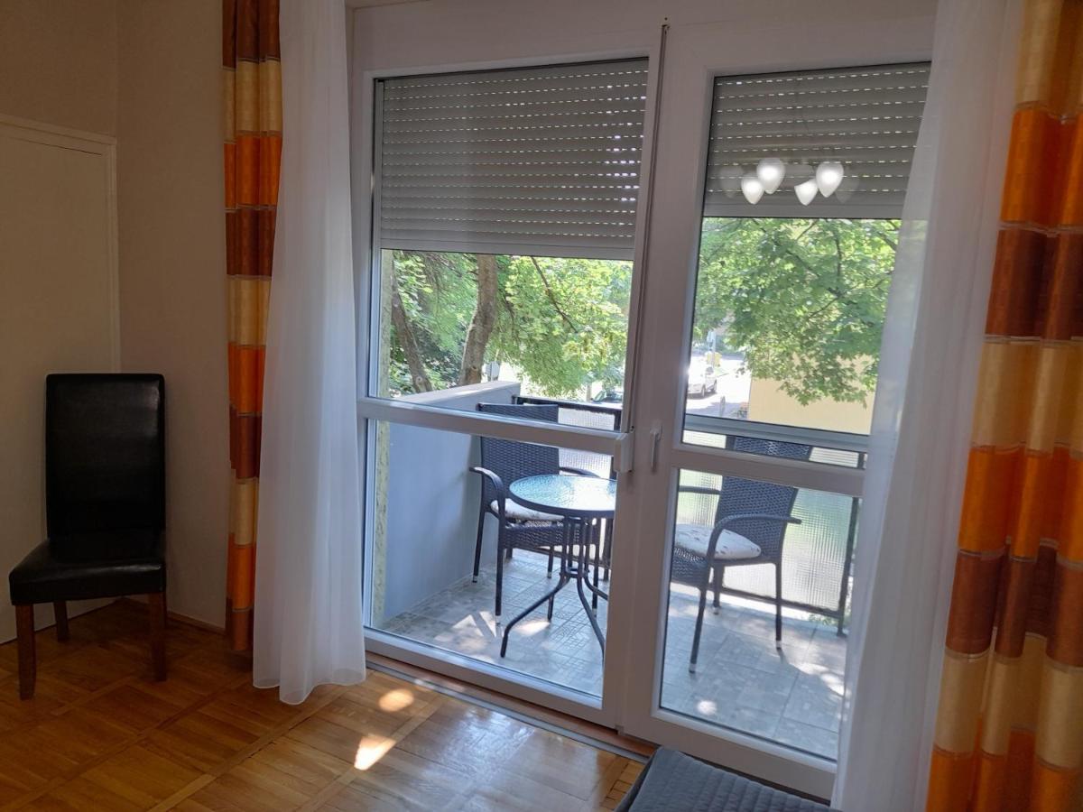 Zoeld Sziget Apartmanlakas Eger Exteriör bild