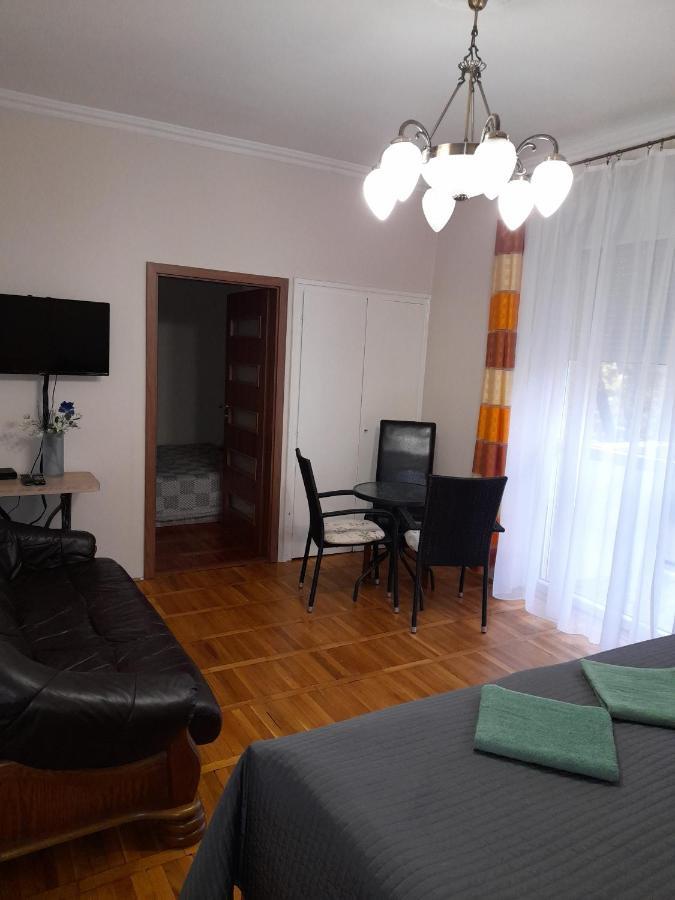 Zoeld Sziget Apartmanlakas Eger Exteriör bild