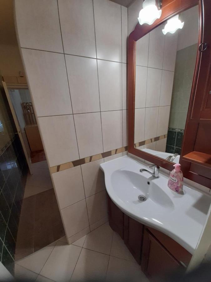 Zoeld Sziget Apartmanlakas Eger Exteriör bild